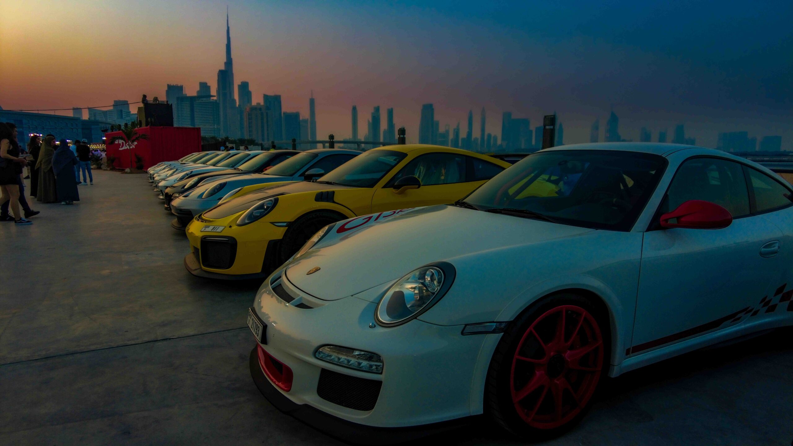 Finding the Right Car Rental Enterprise in Dubai: