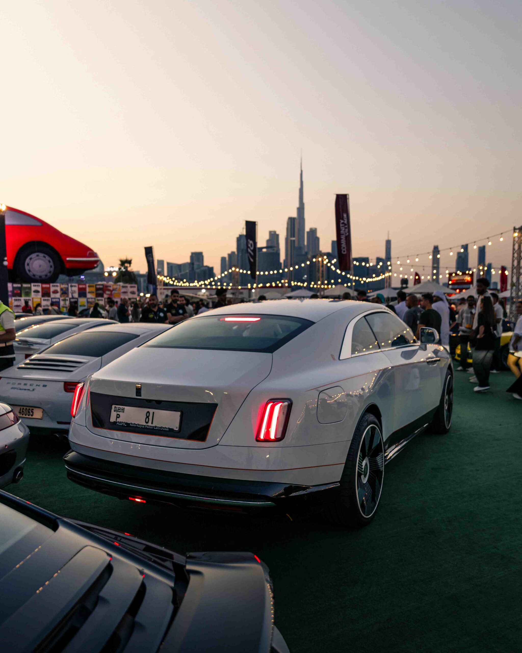 Must-Kown 5 Tips for Driving Rental Convertible in the Warm Season of Dubai: